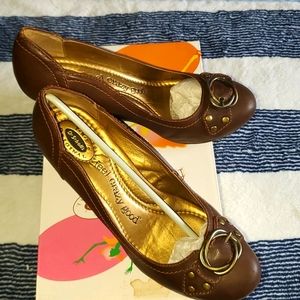 Driscoll Brown Wedges Sz 8.5